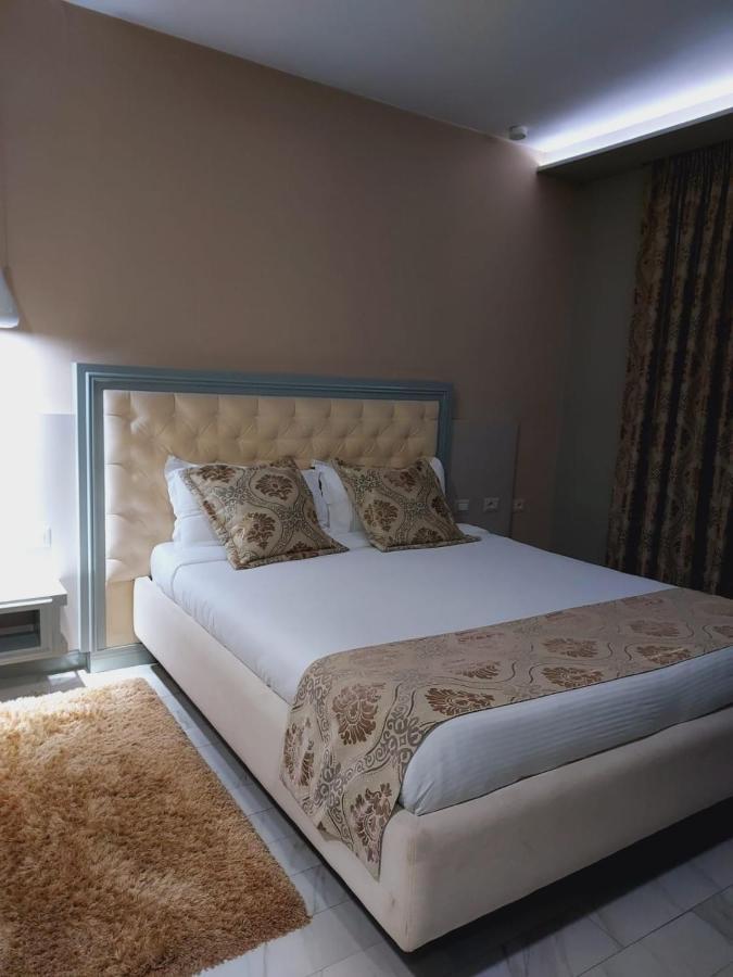 New W Hotel Тирана Екстер'єр фото