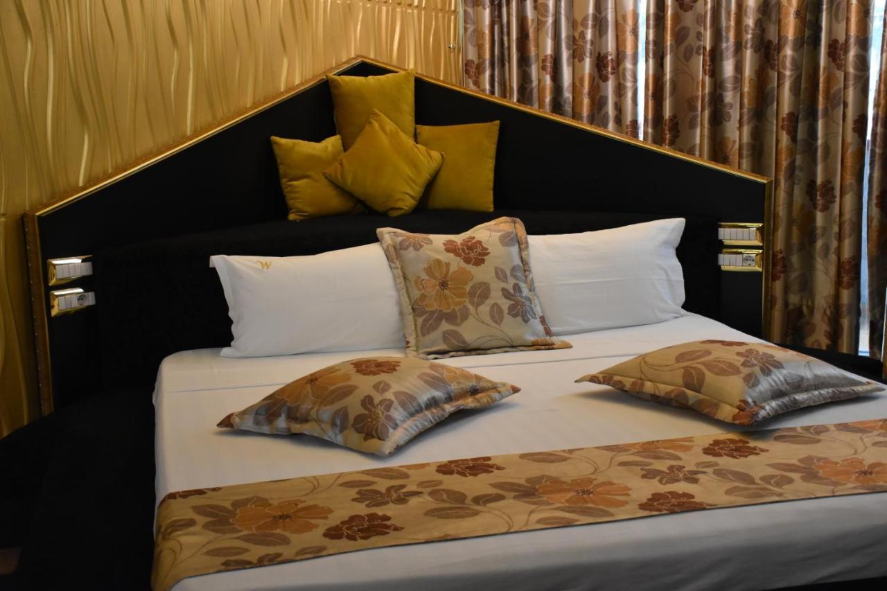 New W Hotel Тирана Екстер'єр фото