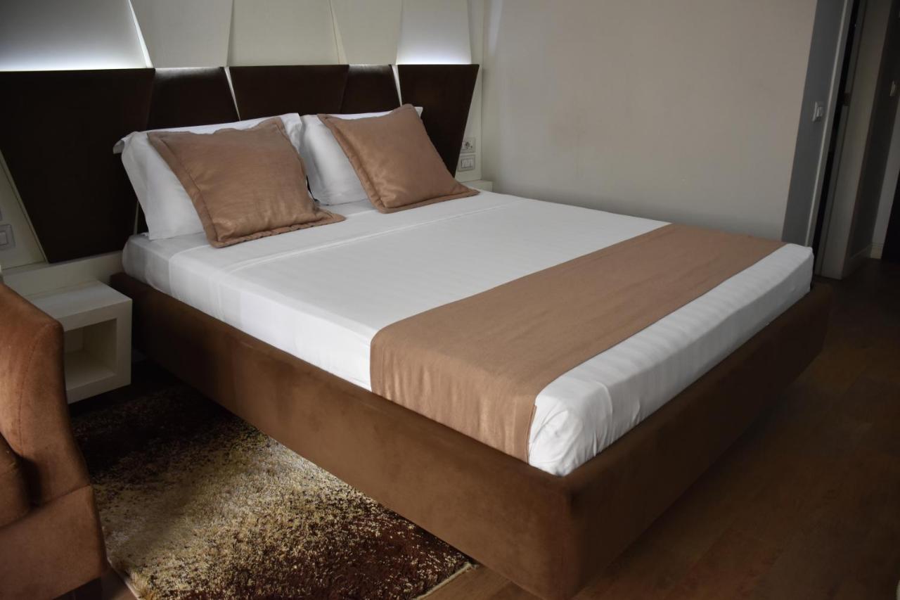 New W Hotel Тирана Екстер'єр фото