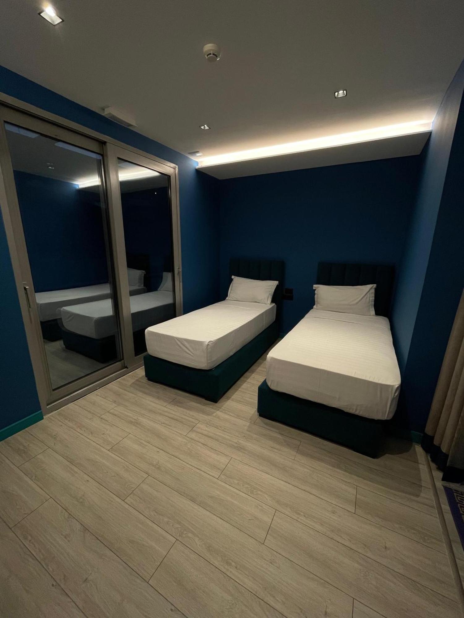 New W Hotel Тирана Екстер'єр фото